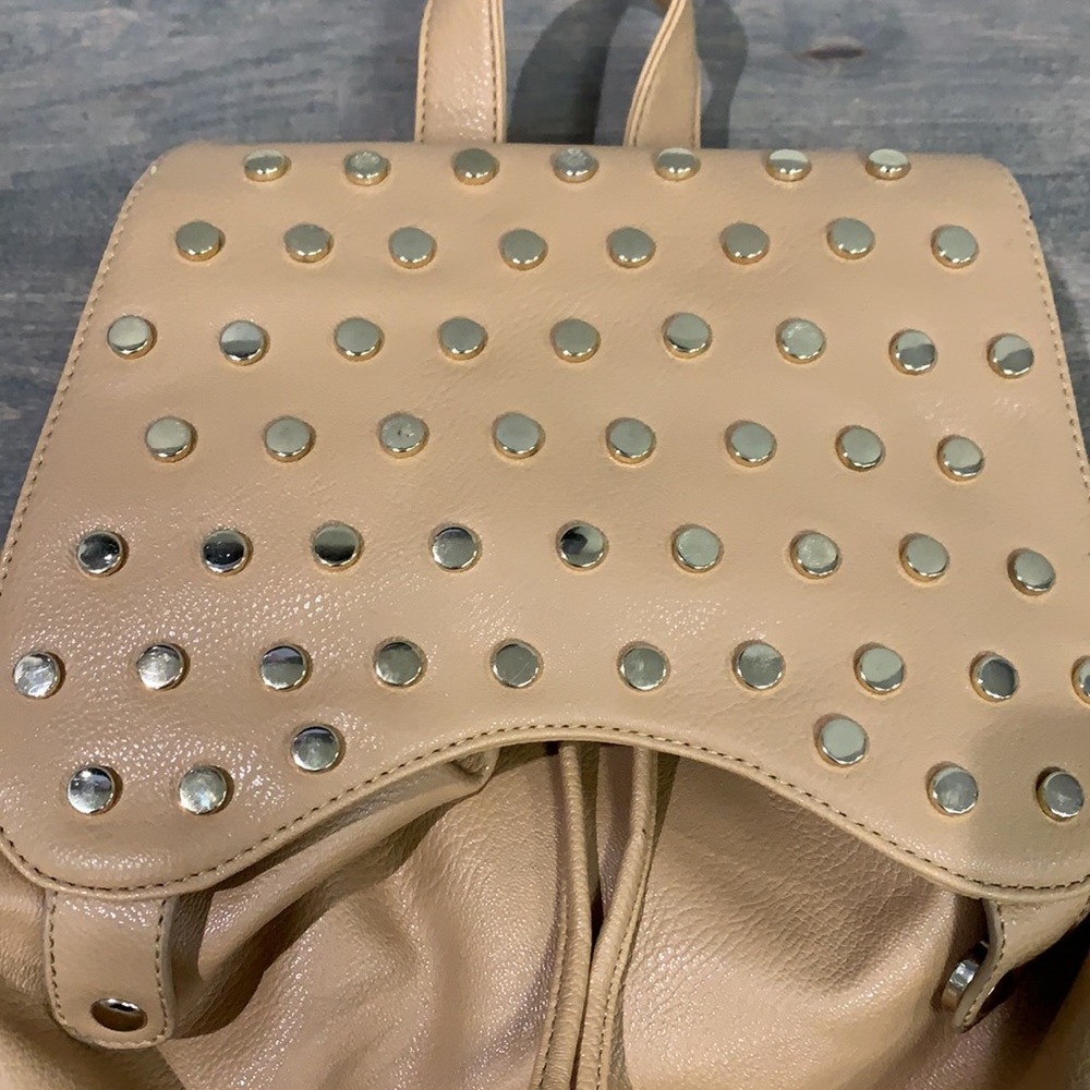 Backpack - Picture 3 of 5